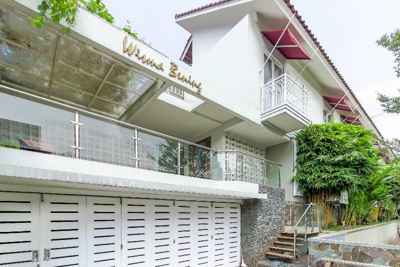 Reddoorz Syariah Plus At Jatibening Hotel Bekasi Exterior photo
